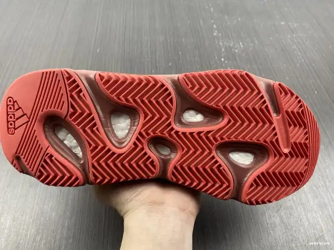700 Hi-Res Boost Adidas HQ6979 Yeezy Red 0503